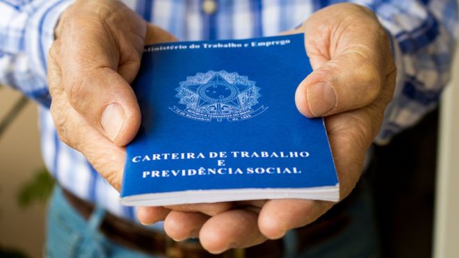 Menos FGTS e multa de rescisão: governo estuda novo contrato de trabalho para jovens e desempregados há mais de 2 anos